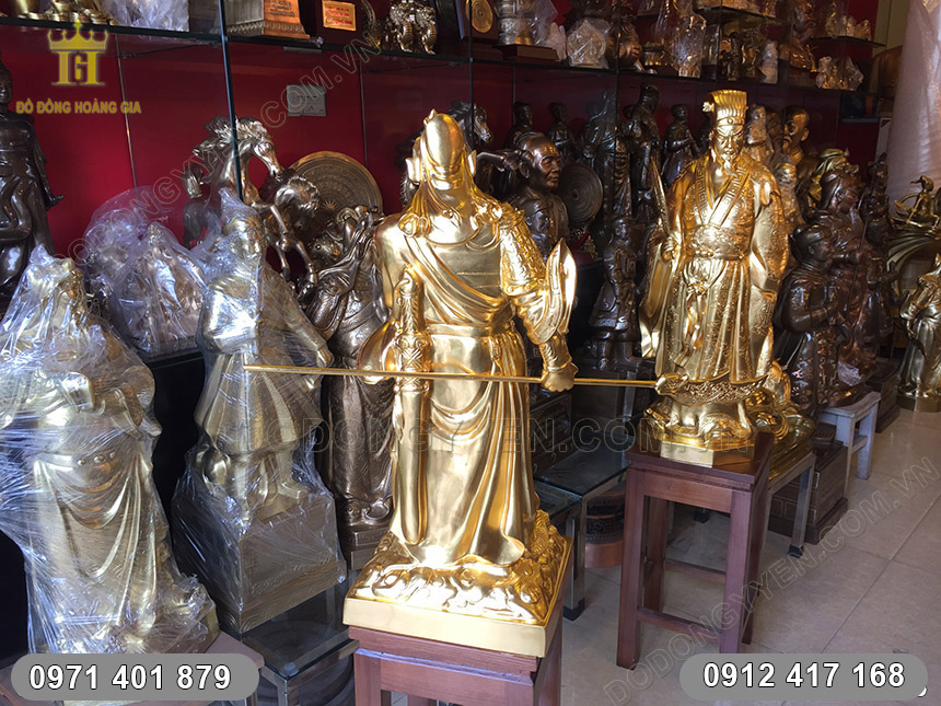 Tượng Quan C&ocirc;ng D&aacute;t V&agrave;ng